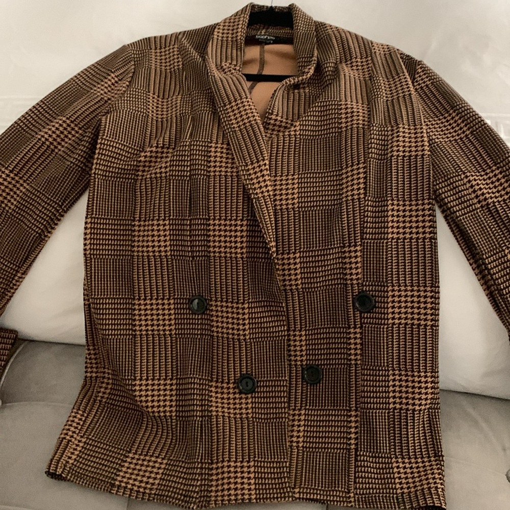 Patterned blazer- on trend! - Picture 3 of 4